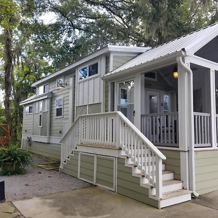ホテル Live Oak Landing Freeport エクステリア 写真