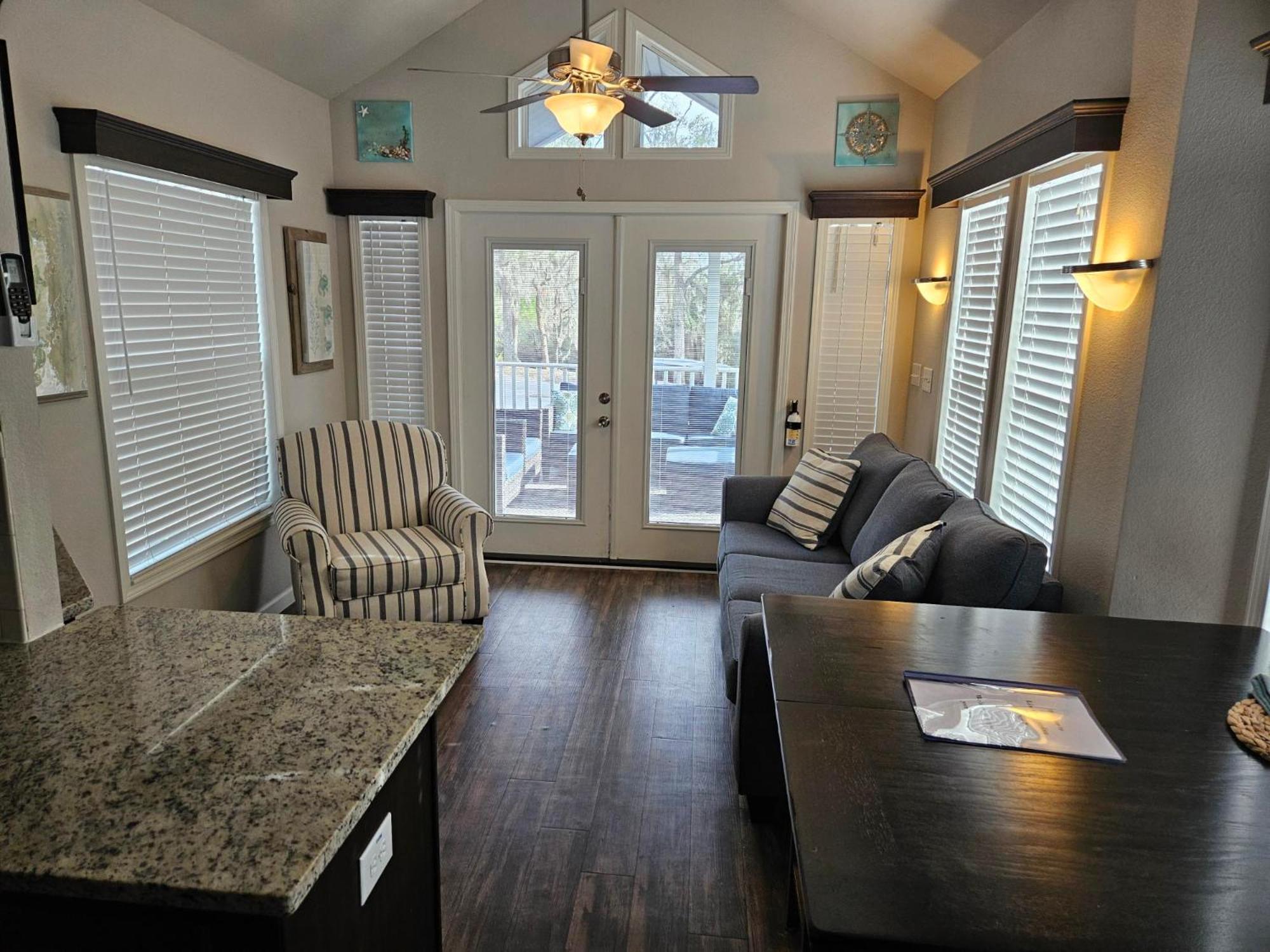 ホテル Live Oak Landing Freeport エクステリア 写真