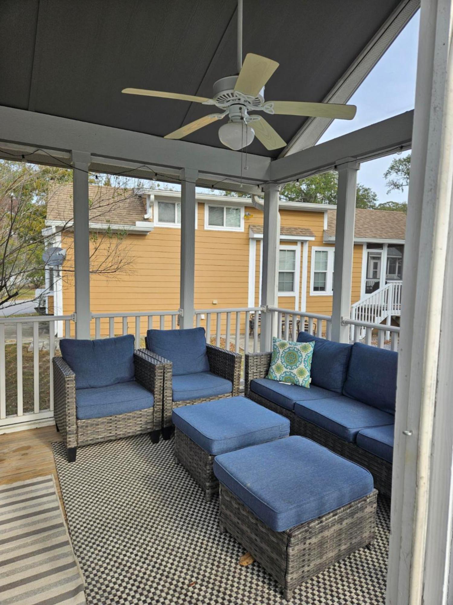 ホテル Live Oak Landing Freeport エクステリア 写真