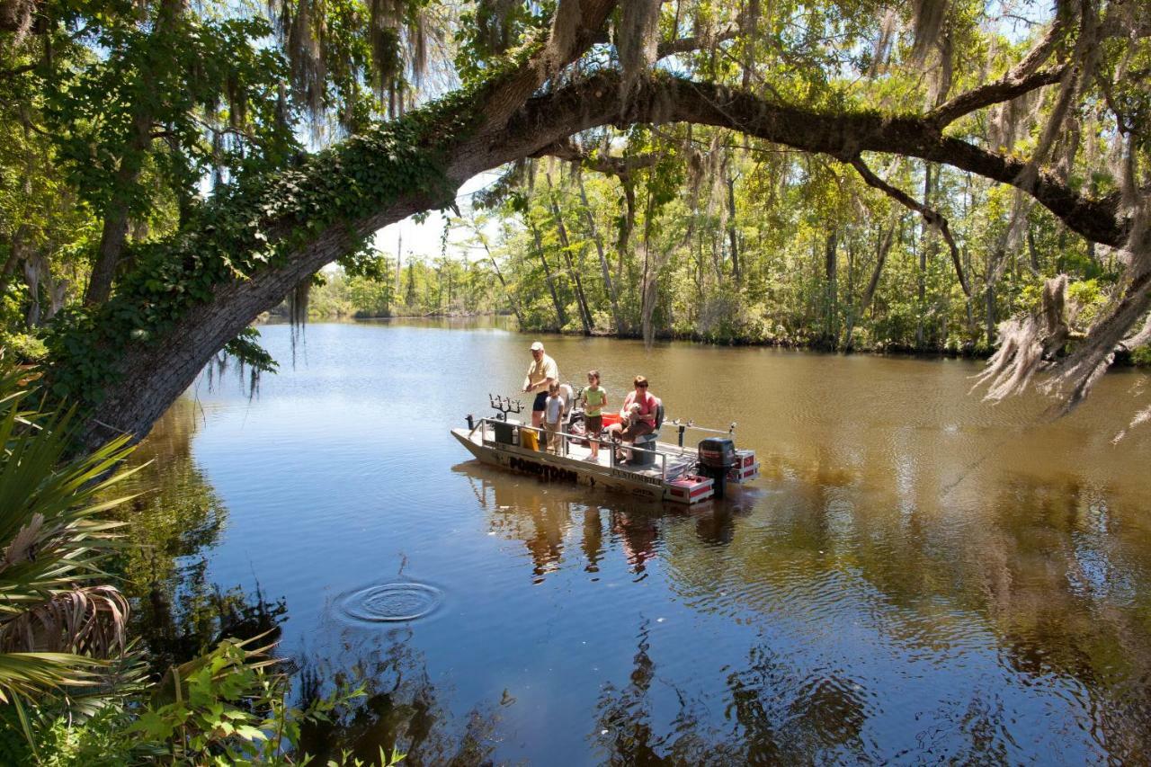 ホテル Live Oak Landing Freeport エクステリア 写真